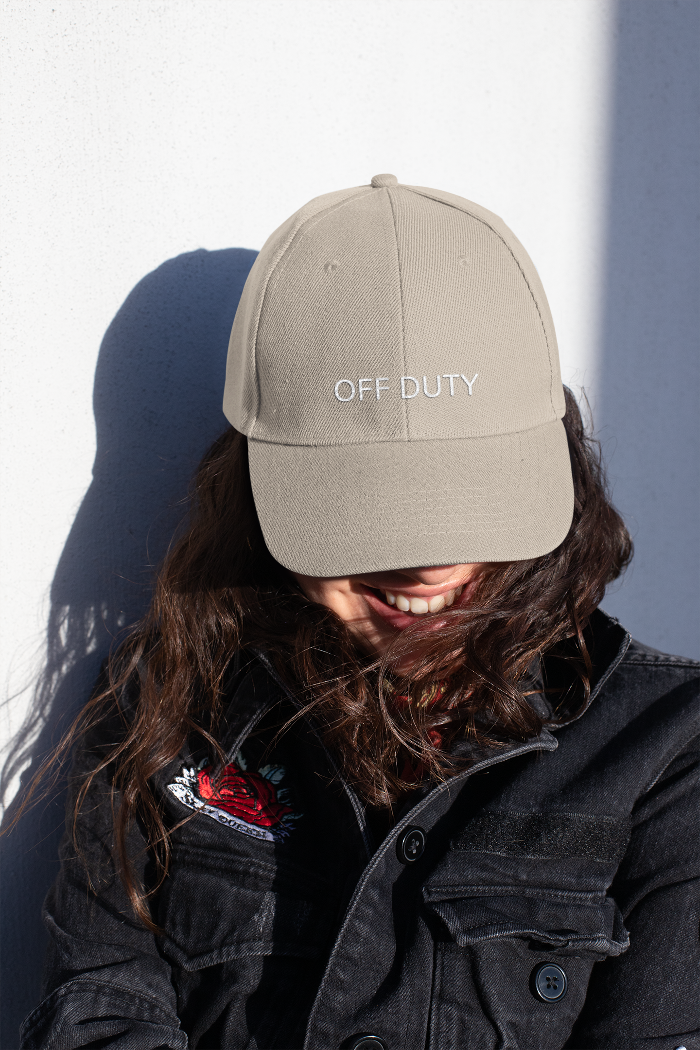 “OFF DUTY” Embroidered Baseball Cap – Structured Streetwear Essential (One Size)